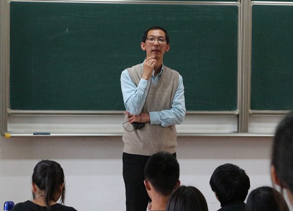 【江南在线学院新生导航系列讲座】Learn to learn--江南在线学院院长与14级学生亲密接触